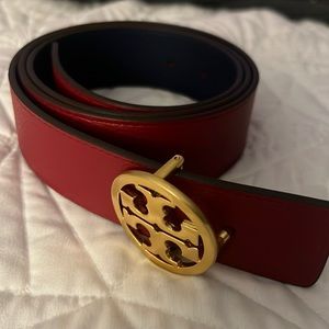 Tory Burch reversable red/navy leather logo belt!  Size XL
